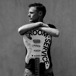 Bryan Adams — Flying
